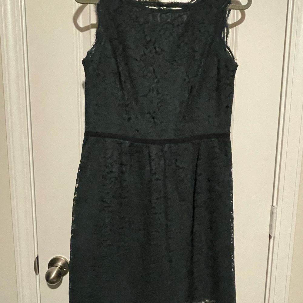 Elegant Hunter Green Lace Dress